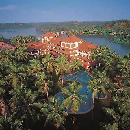 The Raviz Kadavu, Kozhikode Hotel Exterior photo