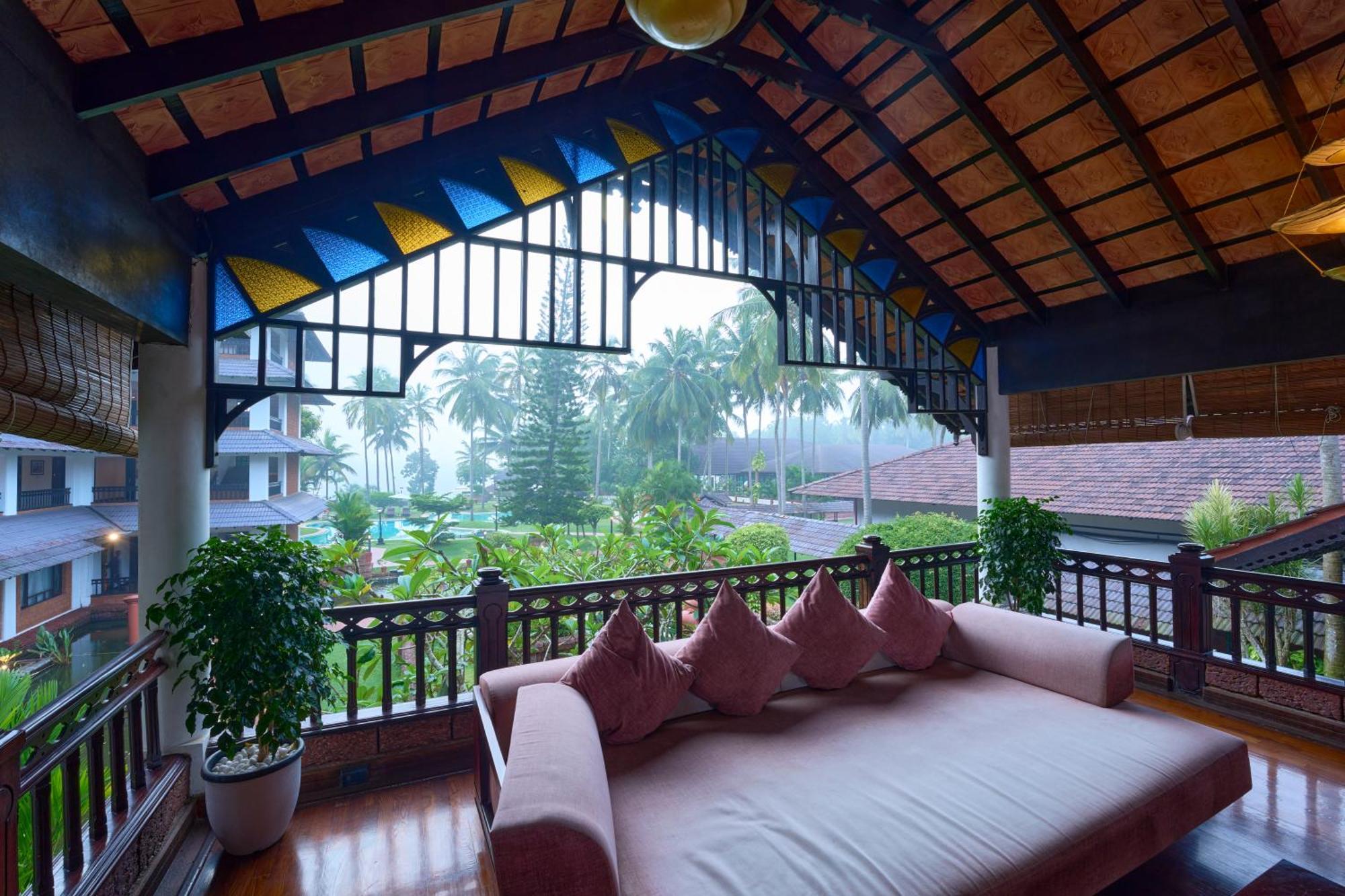 The Raviz Kadavu, Kozhikode Hotel Exterior photo