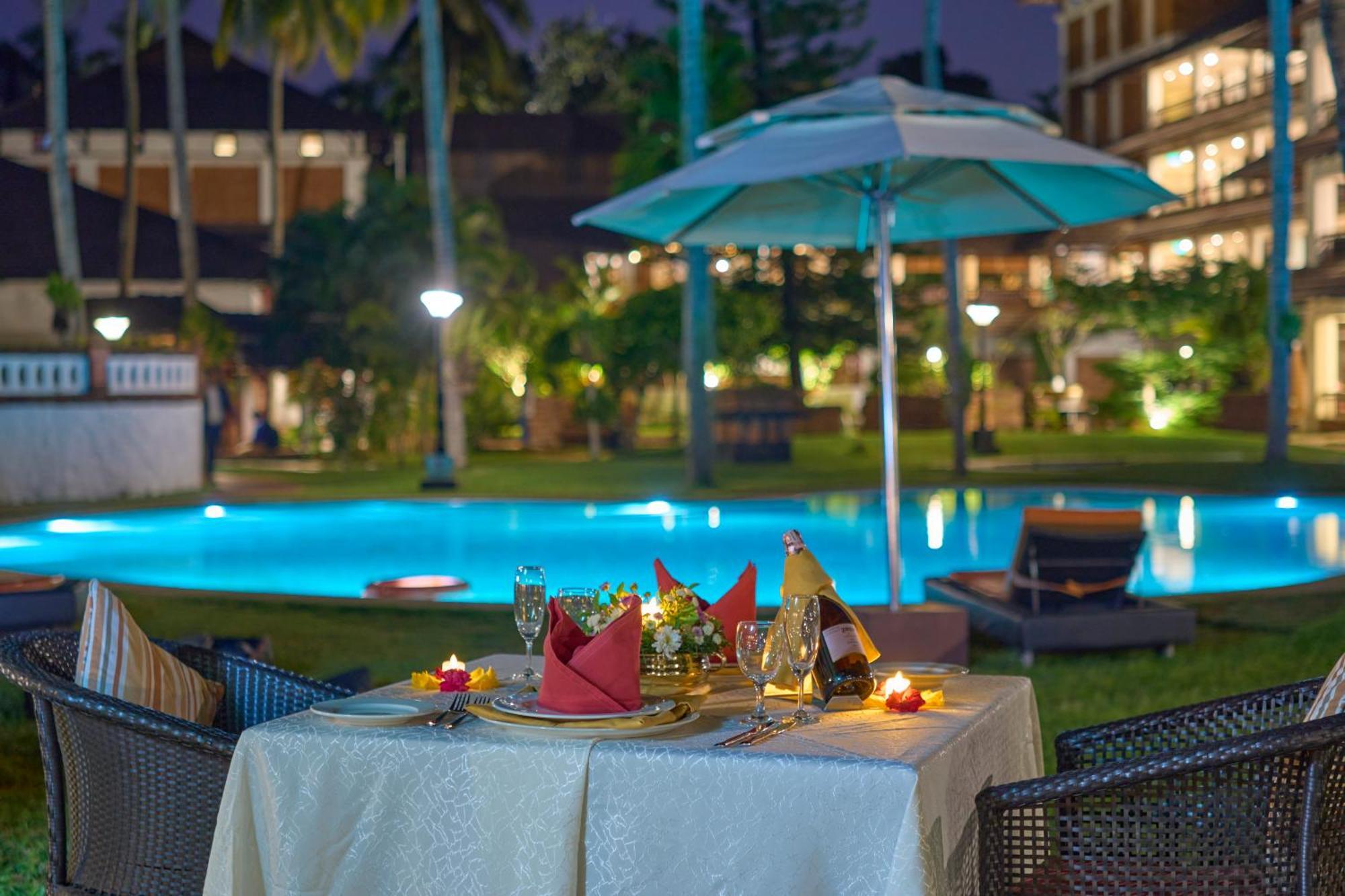 The Raviz Kadavu, Kozhikode Hotel Exterior photo