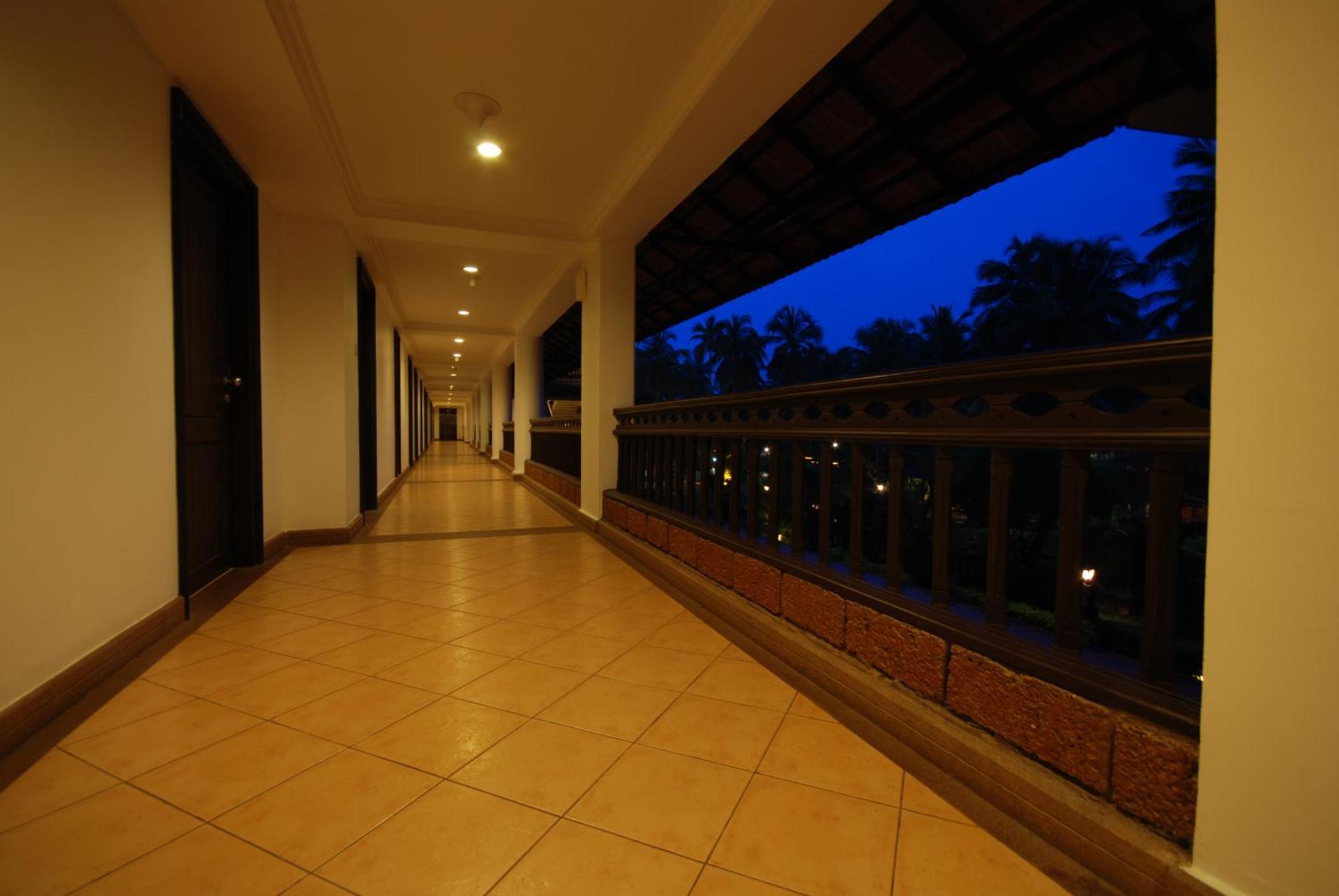 The Raviz Kadavu, Kozhikode Hotel Exterior photo