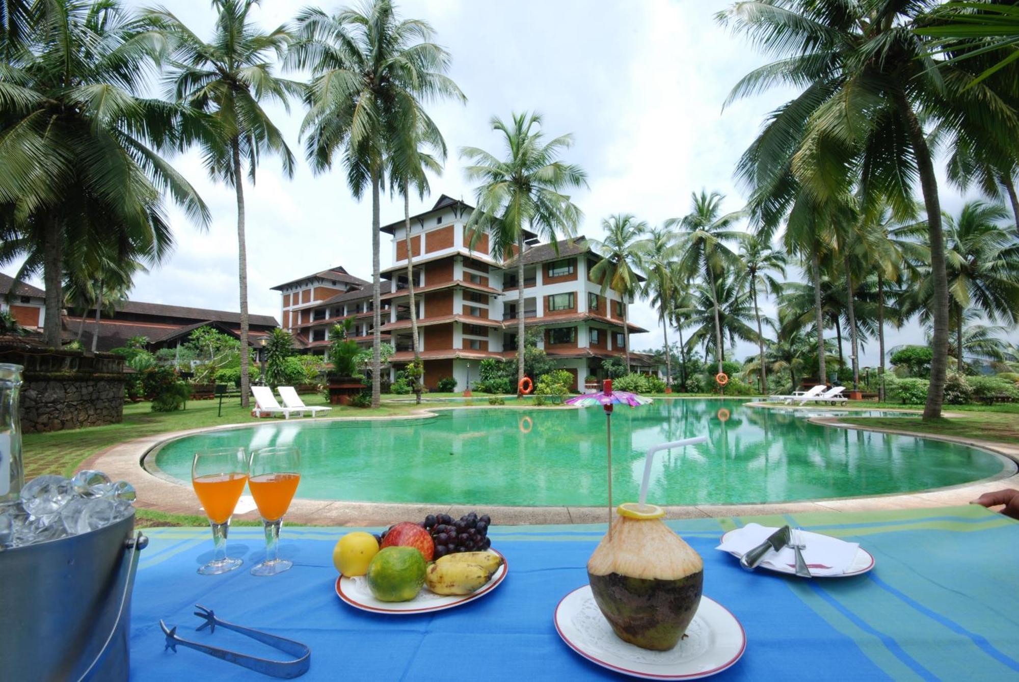 The Raviz Kadavu, Kozhikode Hotel Exterior photo