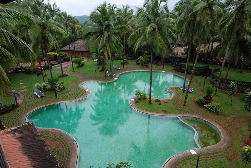 The Raviz Kadavu, Kozhikode Hotel Exterior photo